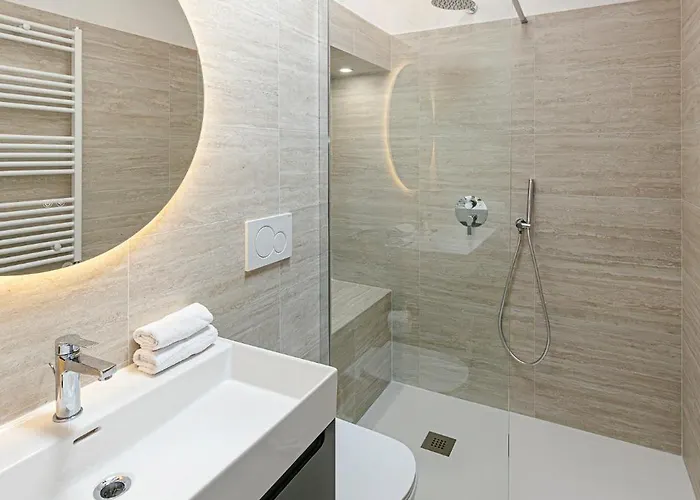 Luxury Pantheon דירה